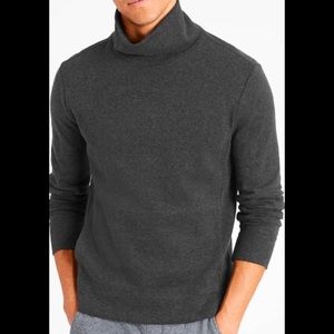 Banana Republic Men’s Turtleneck Sweat 100% Cotton Size M